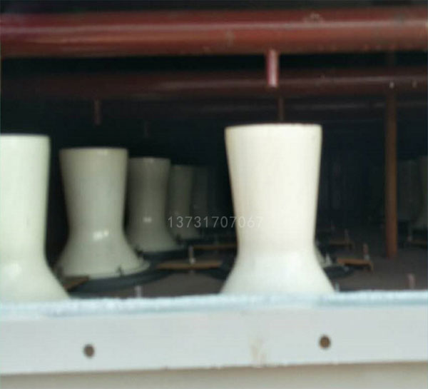 脈沖布袋除塵器內(nèi)部結構特點 脈沖布袋除塵器內(nèi)部結構特點